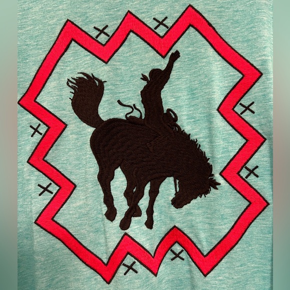 Women’s Rodeo Tshirt - Picture 2 of 3